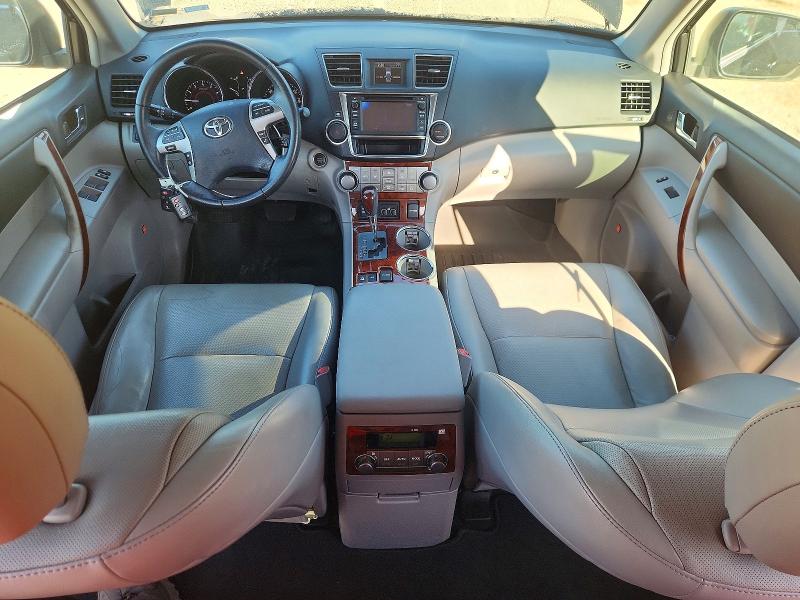 2013 Toyota Highlander VIN 5TDDK3EHXDS256466 COPART salvage auction — FRONT END, GA - CERTIFICATE OF TITLE, sold $2,600 on 2026-07-21 (photo 8)