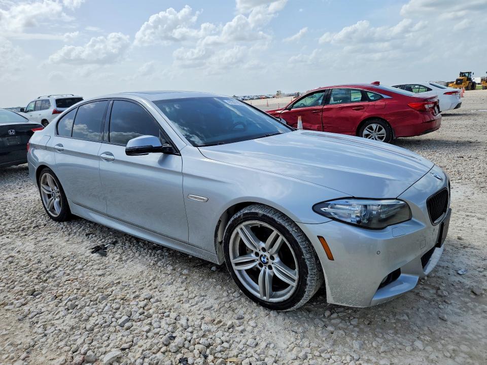 2015 BMW 5er VIN WBA5B1C50FG127681 COPART salvage auction — SIDE, TX - SALVAGE VEHICLE TITLE, sold $500 on 2026-08-20 (photo 4)