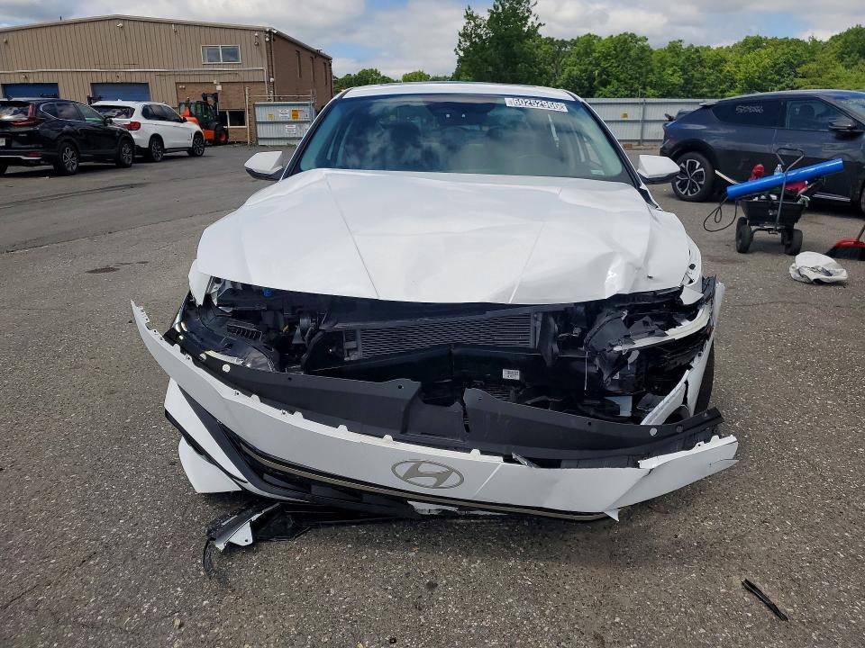 2025 Hyundai Elantra VIN KMHLN4DJ2SU166259 COPART salvage auction — FRONT END, FL - CERT OF TITLE SLVG REBUILDABLE (P), sold $6,500 on 2026-07-13 (photo 5)