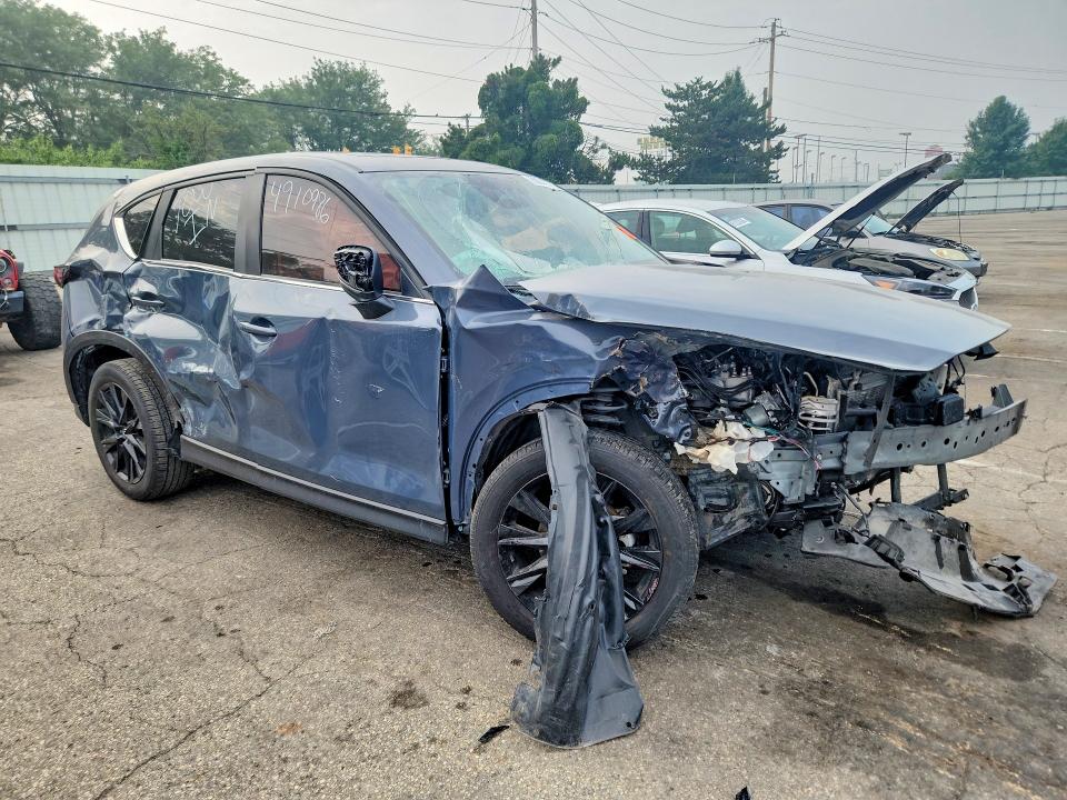 2025 Mazda Cx-5 VIN JM3KFBCM0S0694975 COPART salvage auction — SIDE, Fl - Certificate Of Destruction, sold $6,100 on 2026-07-29 (photo 4)
