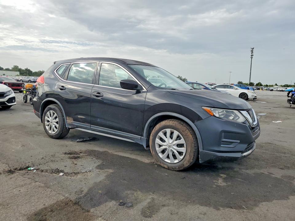 2017 Nissan Rogue VIN KNMAT2MT2HP580947 COPART salvage auction — SIDE, Fl - Cert Of Title Slvg Rebuildable, sold $1,500 on 2026-07-20 (photo 4)