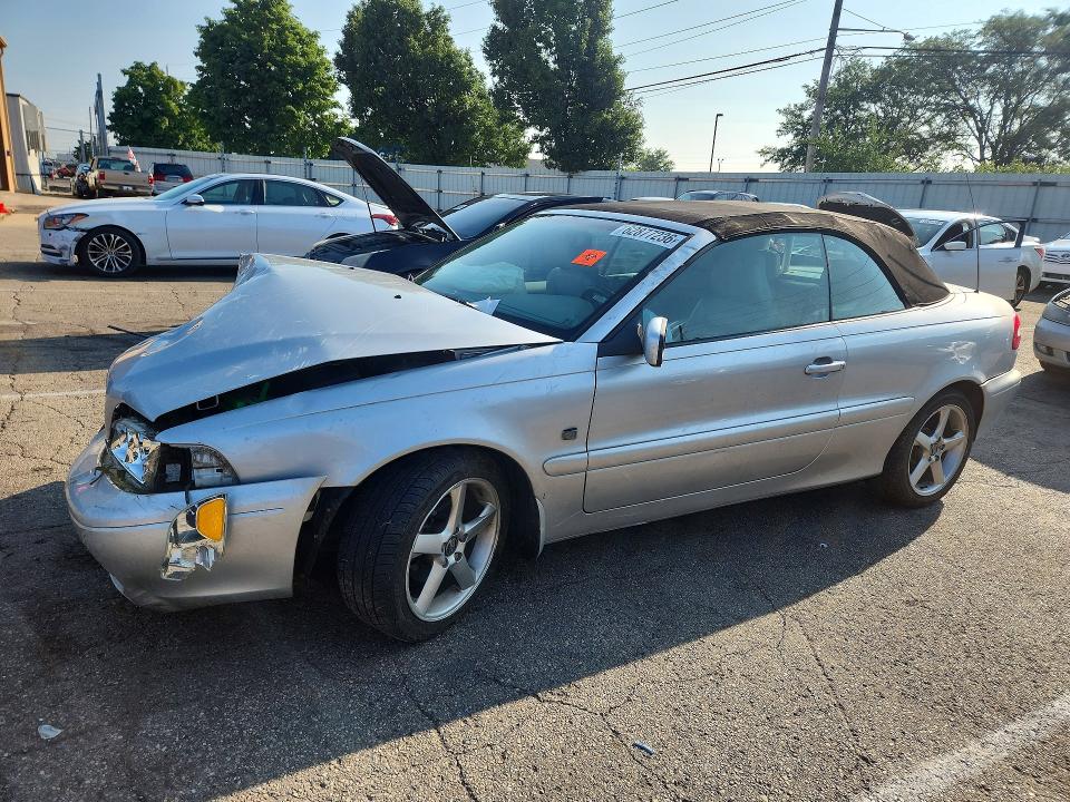 2004 Volvo C70 VIN YV1NC62D44J061555 COPART salvage auction — FRONT END, Oh - Cert Of Title-Salvage, sold $225 on 2026-08-14 (photo 1)
