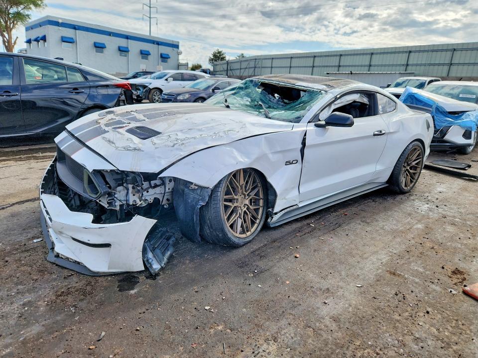 2019 Ford Mustang VIN 1FA6P8CF2K5153026 — COPART salvage auction photo