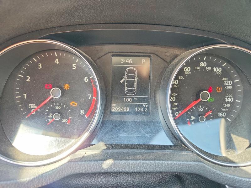 2017 Volkswagen Passat VIN 1VWDT7A36HC032338 COPART salvage auction — FRONT END, Salvage Title, sold $550 on 2026-08-21 (photo 9)