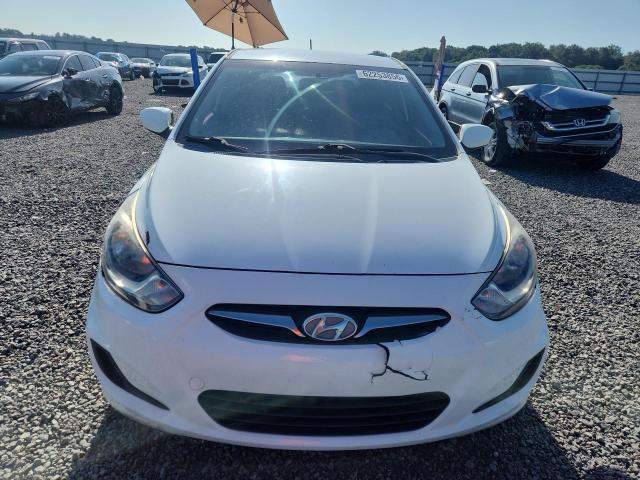 2013 Hyundai Accent VIN KMHCT5AE6DU136381 COPART salvage auction — REAR END, Fl - Cert Of Title Slvg Rebuildable, sold $975 on 2026-07-31 (photo 5)