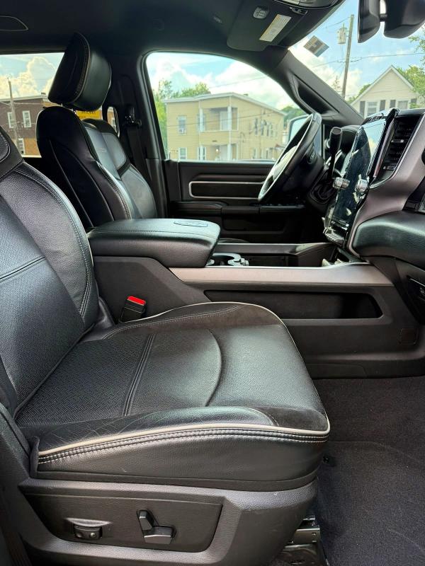 2024 Ram 3500 VIN 3C63RRML6RG204331 COPART salvage auction — MINOR DENT/SCRATCHES, TX - CERTIFICATE OF TITLE (P), sold $32,750 on 2026-07-29 (photo 7)