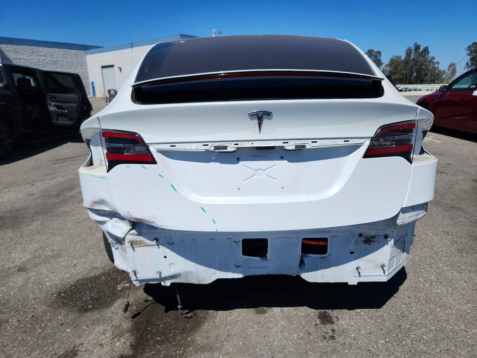 2018 Tesla Model x VIN 5YJXCAE29JF124180 COPART salvage auction — REAR END, Salvage Title, sold $9,600 on 2026-08-20 (photo 6)