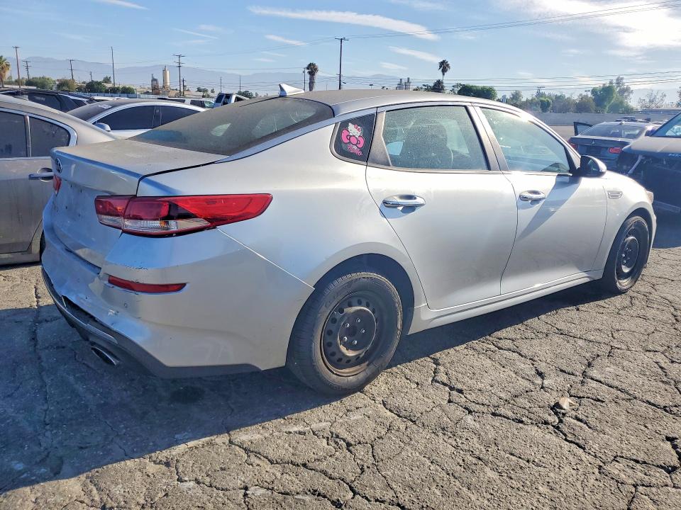 2020 Kia Optima VIN 5XXGT4L38LG404279 COPART salvage auction — VANDALISM, Salvage Title, sold $1,050 on 2026-07-27 (photo 3)