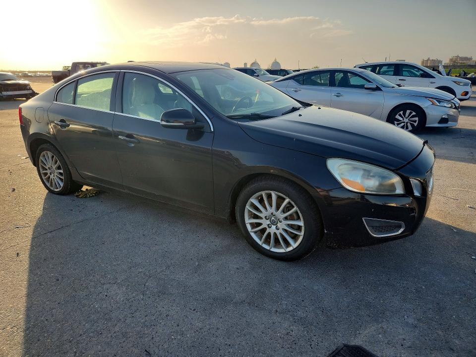 2012 Volvo S60 VIN YV1622FS2C2035697 COPART salvage auction — REAR END, La - Certificate Of Title, sold $475 on 2026-08-05 (photo 4)