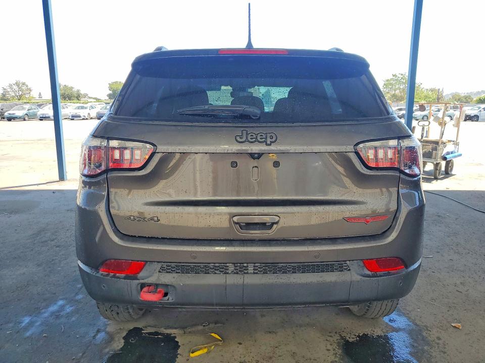 2023 Jeep Compass VIN 3C4NJDDN5PT575045 COPART salvage auction — MINOR DENT/SCRATCHES, Ca - Certificate Of Title, sold $15,800 on 2026-08-27 (photo 6)