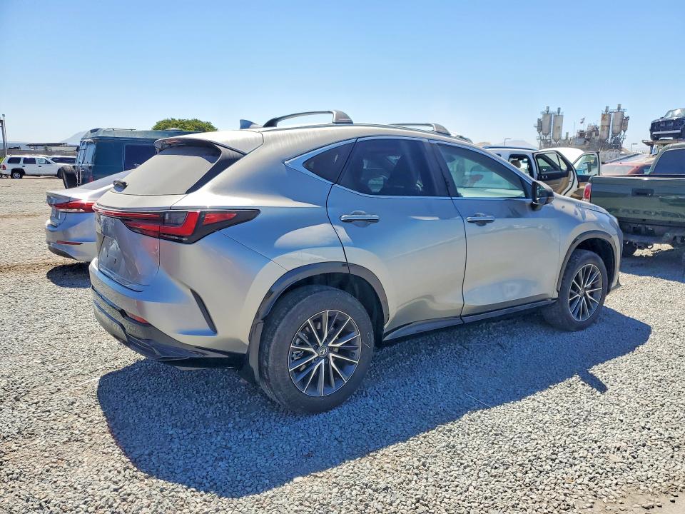 2024 Lexus Nx 250 VIN 2T2ADCAZ7RC008375 COPART salvage auction — MINOR DENT/SCRATCHES, CA - CERT OF TITLE-SALVAGED, sold $15,100 on 2026-07-17 (photo 3)