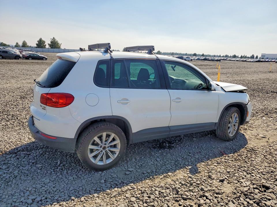 2014 Volkswagen Tiguan VIN WVGBV3AX8EW620473 COPART salvage auction — FRONT END, Salvage Title, sold $900 on 2026-08-05 (photo 3)