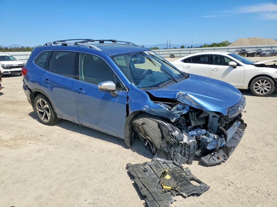 2023 Subaru Forester VIN JF2SKARC6PH503518 COPART salvage auction — FRONT END, Ca - Salvage Certificate, sold $6,500 on 2026-07-31 (photo 4)