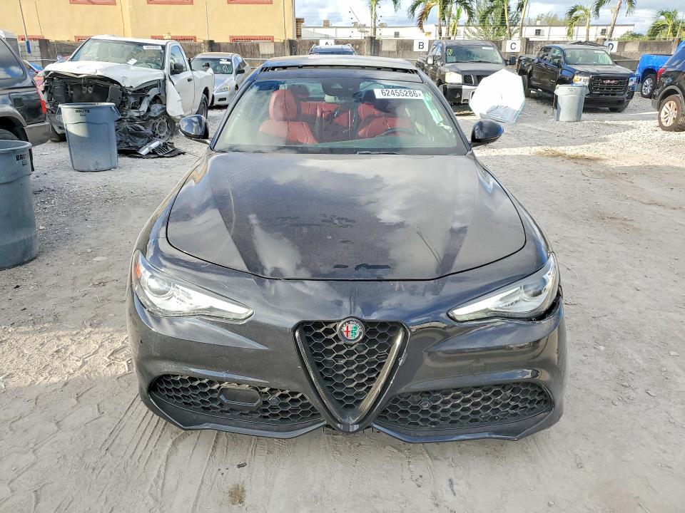 2017 Alfa romeo Giulia VIN ZARFAECN9H7539933 COPART salvage auction — FRONT END, Fl - Cert Of Title-Rebuilt (P), sold $1,650 on 2026-08-04 (photo 5)