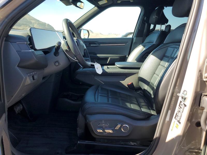 2026 Kia Ev9 VIN 5XYADFS5XTG009372 COPART salvage auction — UNDERCARRIAGE, NV - SALVAGE TITLE, sold $23,700 on 2026-08-31 (photo 7)