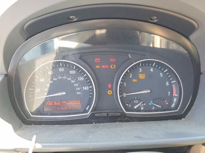 2004 BMW X3 VIN WBXPA93454WA30392 COPART salvage auction — MINOR DENT/SCRATCHES, IL - CERTIFICATE OF TITLE, sold $325 on 2026-07-27 (photo 9)