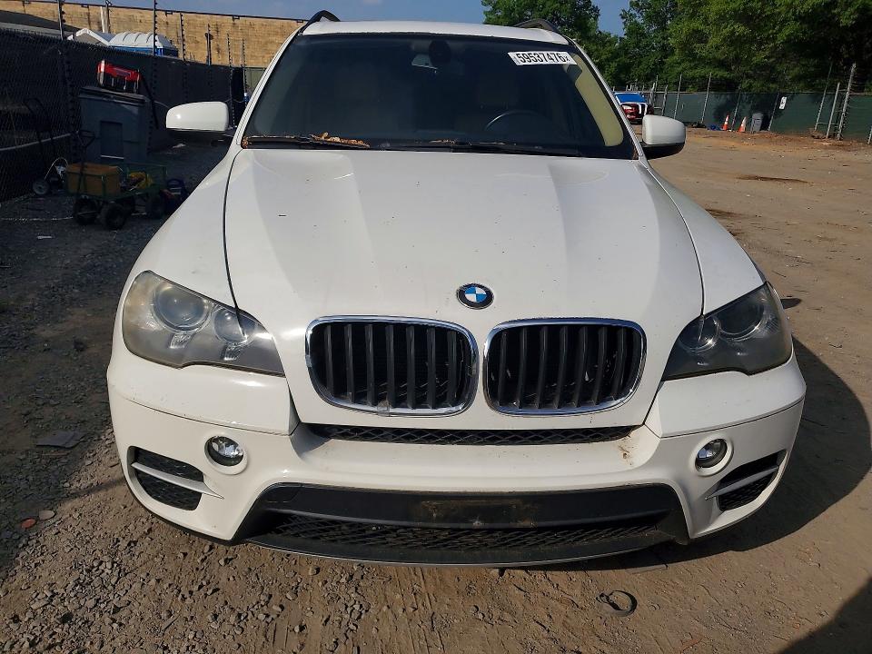 2013 BMW X5 VIN 5UXZV4C57D0E06081 COPART salvage auction — REAR END, MT - CERTIFICATE OF TITLE, sold $125 on 2026-07-30 (photo 5)