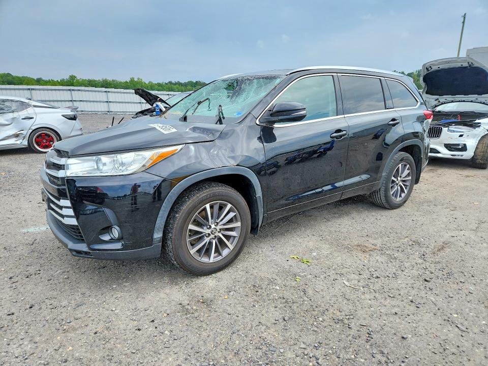 2018 Toyota Highlander VIN 5TDJZRFHXJS839776 COPART salvage auction — FRONT END, Va - Cert Of Title - Salvage, sold $9,400 on 2026-07-29 (photo 1)