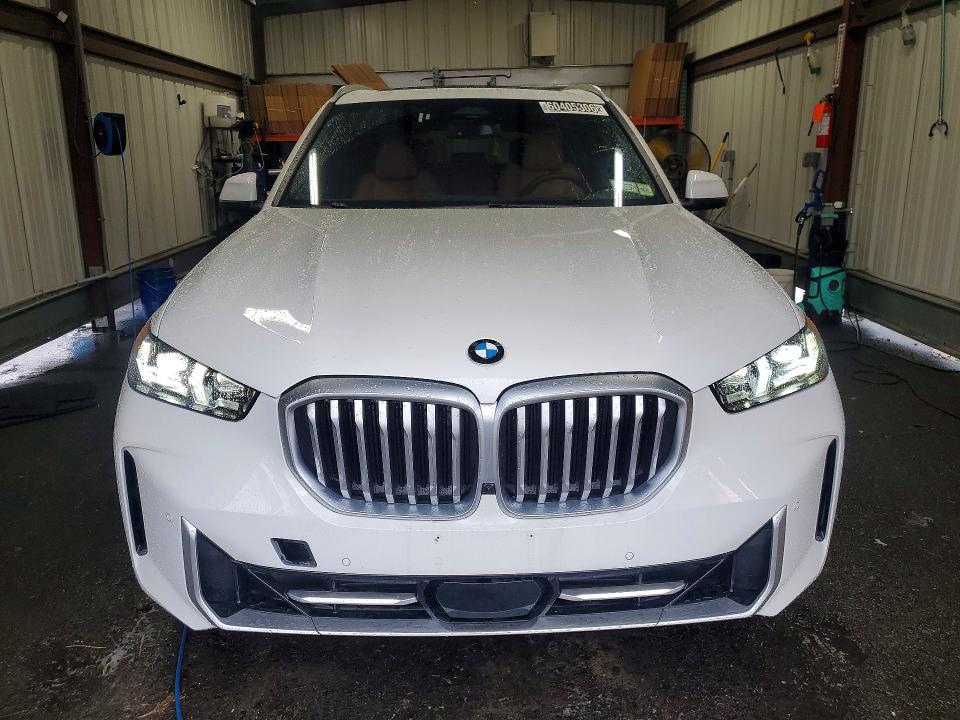 2026 BMW X5 VIN 5UX23EU09T9385953 COPART salvage auction — UNDERCARRIAGE, Ny - Certificate Of Title, sold $41,250 on 2026-07-20 (photo 5)