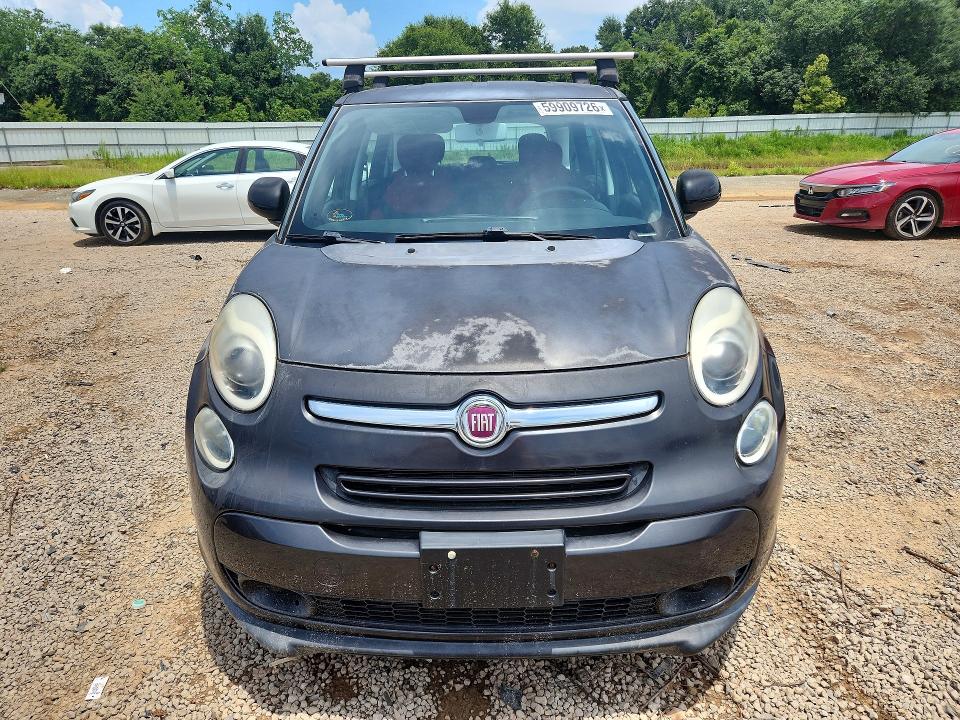 2015 Fiat 500 VIN ZFBCFAAH5FZ030611 COPART salvage auction — MINOR DENT/SCRATCHES, Wi - Certificate Of Title, sold $275 on 2026-07-28 (photo 5)