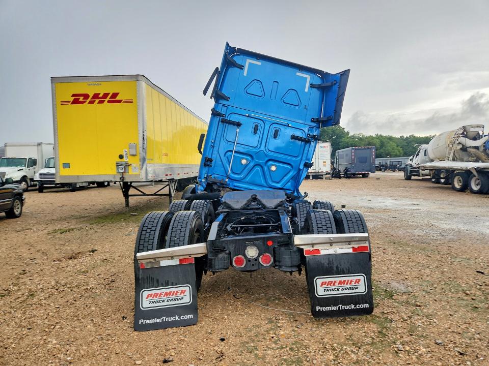 2021 VIN 3AKJHHDR6MSMC0783 COPART salvage auction — FRONT END, TX - SALVAGE VEHICLE TITLE, sold $8,000 on 2026-09-17 (photo 6)