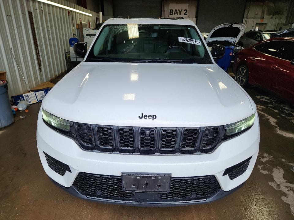 2023 Jeep Cherokee VIN 1C4RJHBG9PC566101 COPART salvage auction — SIDE, Il - Salvage Certificate, sold $14,900 on 2026-09-15 (photo 5)