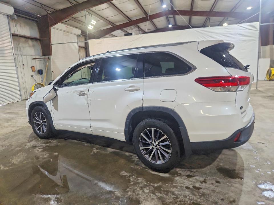 2017 Toyota Highlander VIN 5TDJZRFH0HS394989 COPART salvage auction — FRONT END, Ma - Cert Of Title-Salvage, sold $125 on 2026-07-30 (photo 2)