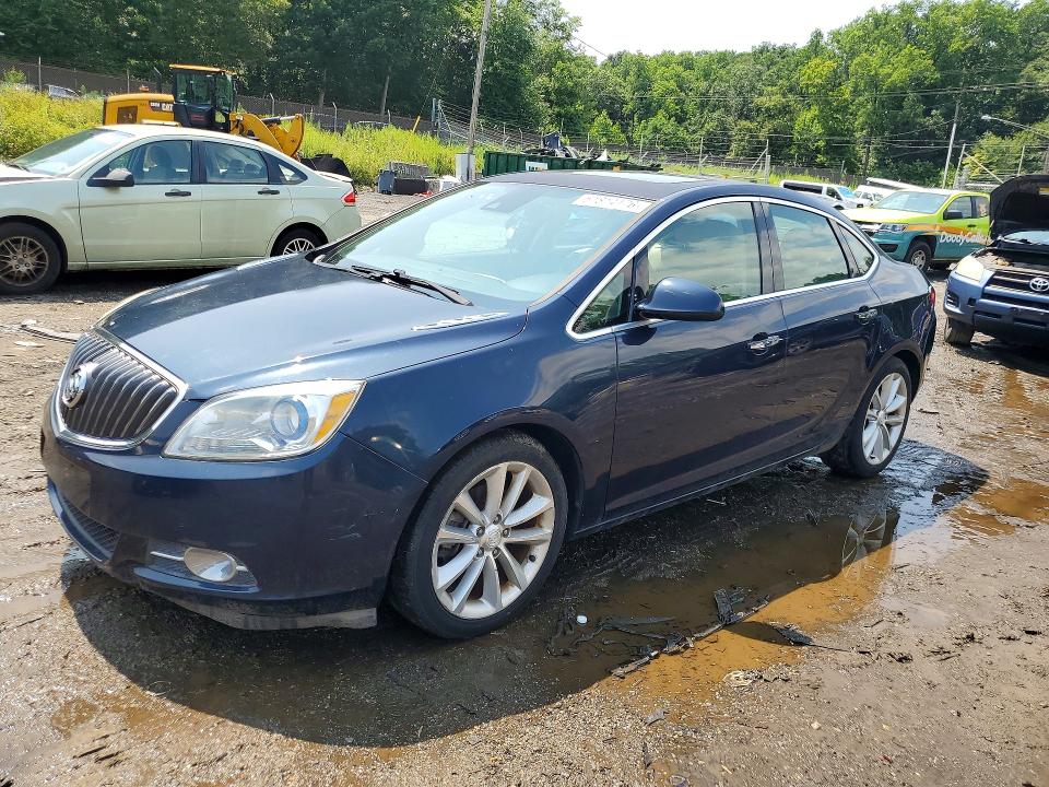 2015 Buick Verano VIN 1G4PS5SK1F4146182 COPART salvage auction — MINOR DENT/SCRATCHES, Salvage Title, sold $675 on 2026-07-30 (photo 1)