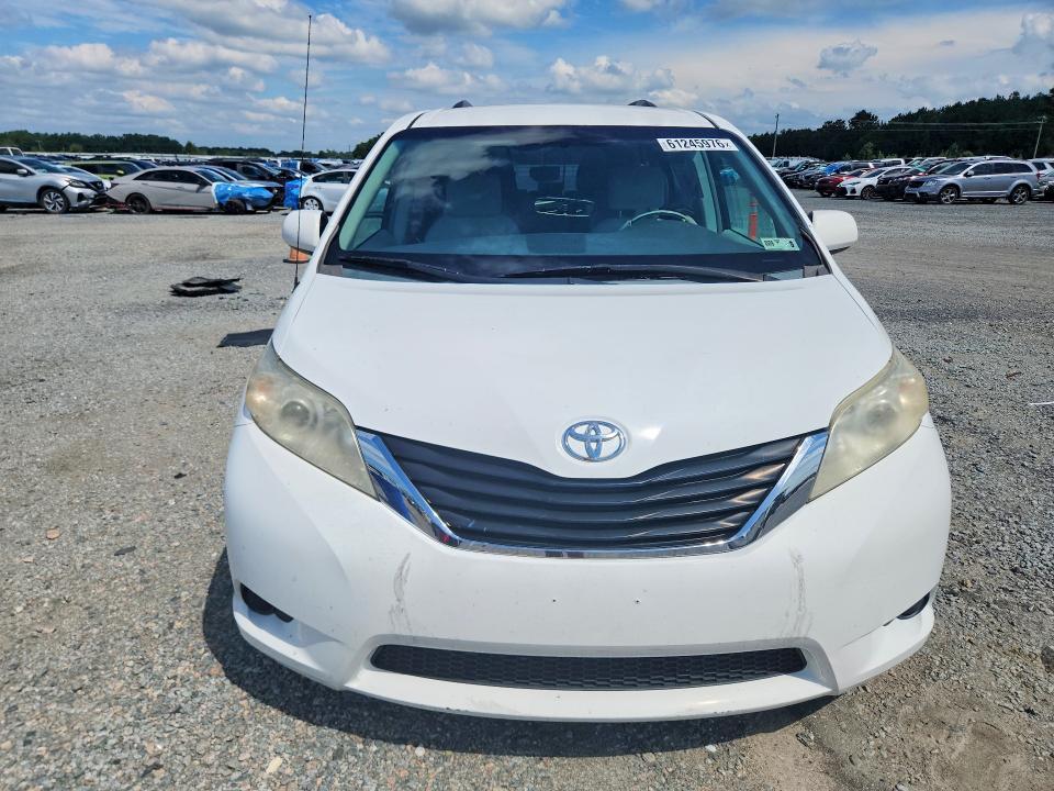 2012 Toyota Sienna VIN 5TDKK3DC0CS210821 COPART salvage auction — FRONT END, SC - DEALER ONLY CLEAN TITLE, sold $4,600 on 2026-07-27 (photo 5)