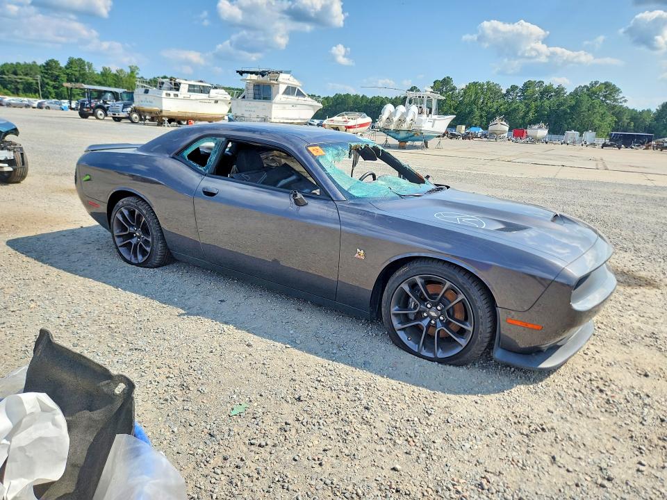 2021 Dodge Challenger VIN 2C3CDZFJ4MH665088 COPART salvage auction — VANDALISM, Salvage Title, sold $13,500 on 2026-08-26 (photo 4)