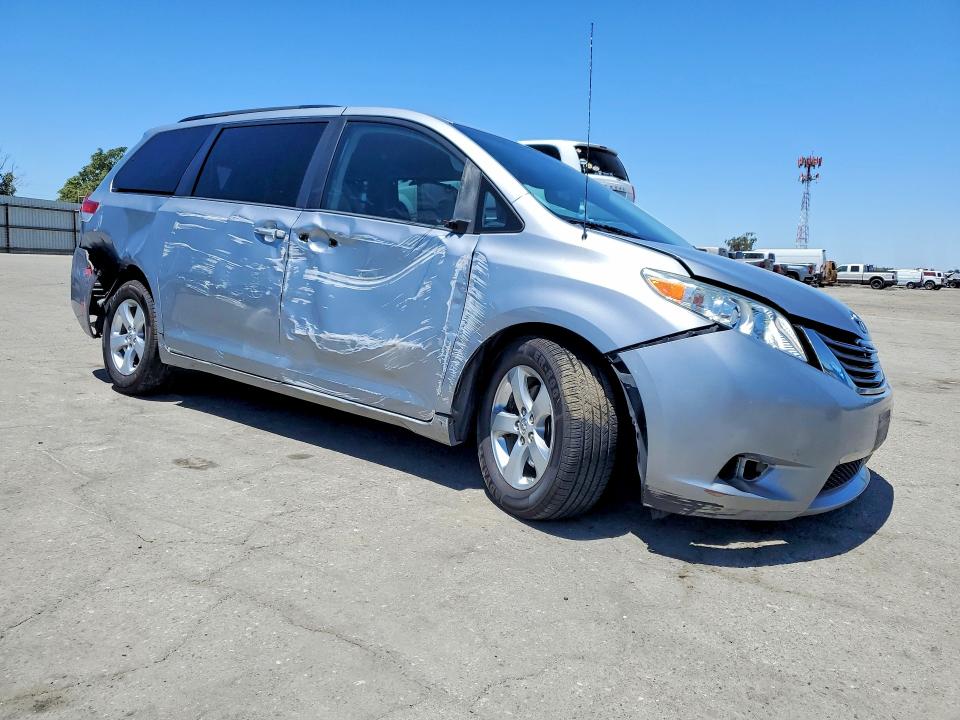 2013 Toyota Sienna VIN 5TDKK3DC0DS313352 COPART salvage auction — SIDE, CA - SALVAGE CERTIFICATE, sold $825 on 2026-07-31 (photo 4)