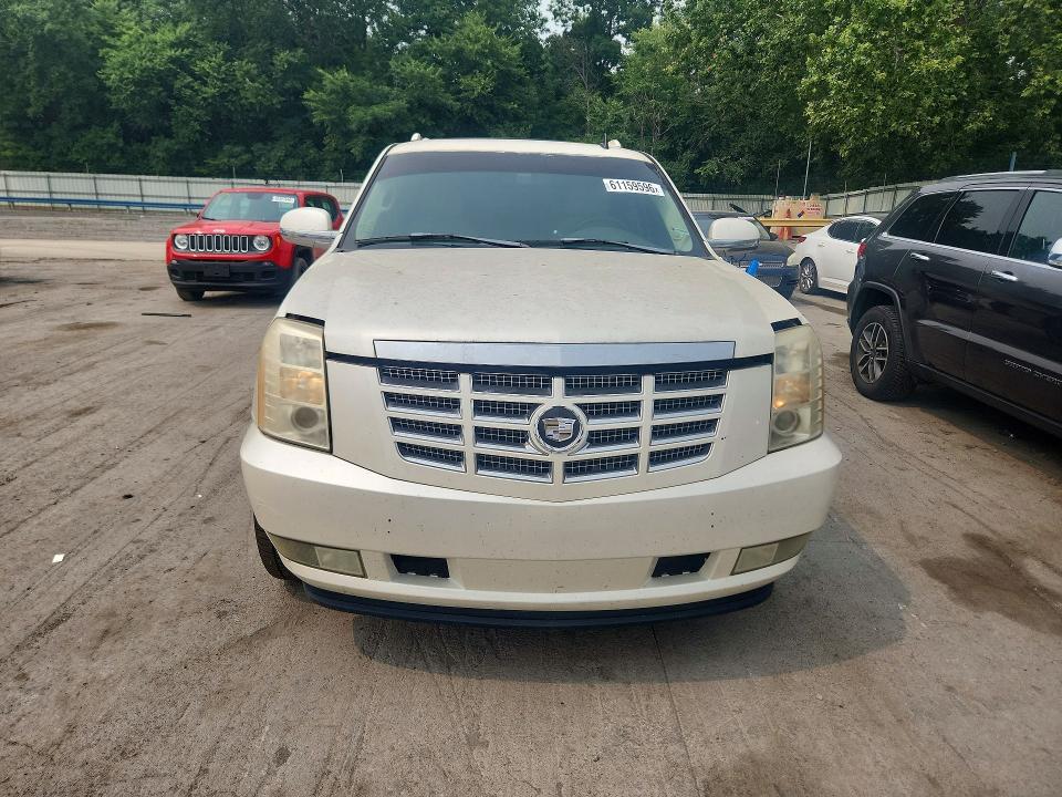 2007 Cadillac Escalade esv VIN 1GYFK66827R335653 COPART salvage auction — FRONT END, Oh - Certificate Of Title, sold $100 on 2026-07-23 (photo 5)