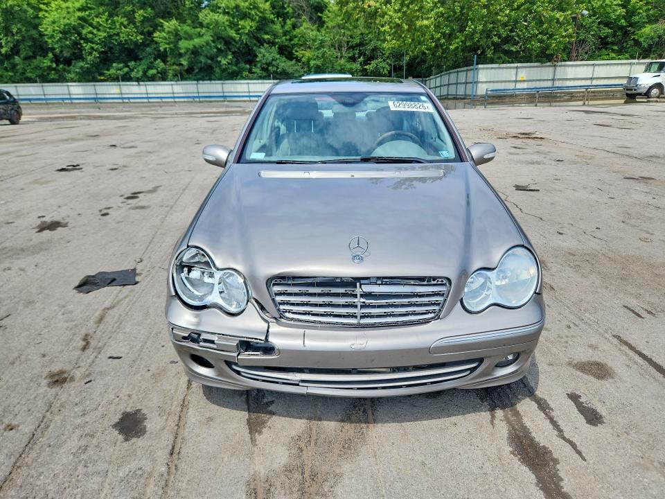 2007 Mercedes-benz C-klasse VIN WDBRF92H17F928564 COPART salvage auction — FRONT END, Pa - Cert Of Title, sold $1,728 on 2026-08-06 (photo 5)