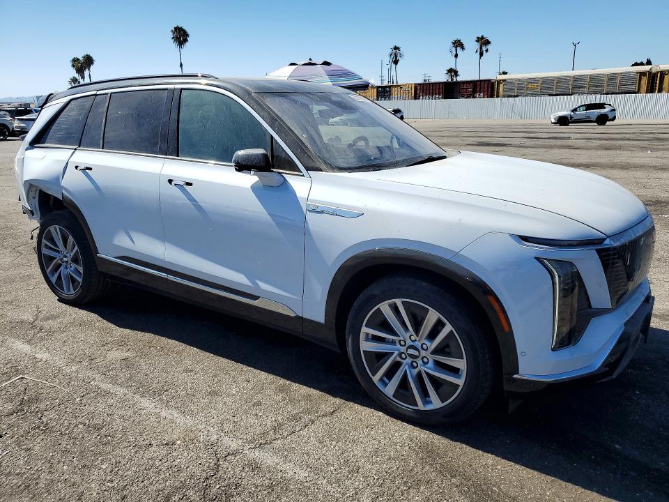 2026 Cadillac Xt4 VIN 1GYC3KML1TZ713102 COPART salvage auction — REAR END, Ca - Salvage Certificate, sold $10,400 on 2026-07-24 (photo 4)