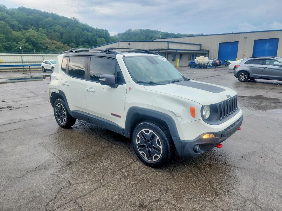 2015 Jeep Renegade VIN ZACCJBCT9FPC19134 COPART salvage auction — SIDE, Pa - Certificate Of Salvage, sold $2,150 on 2026-08-13 (photo 4)
