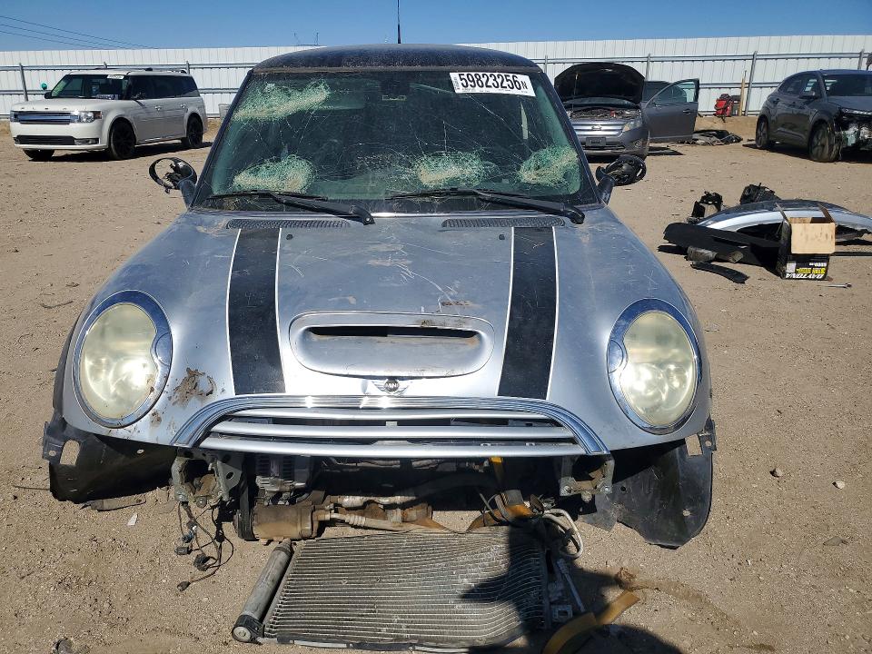 2004 Mini Cooper VIN WMWRE33424TD76468 COPART salvage auction — FRONT END, Ca - Acq Bos - Post Sale - Salvage, sold $200 on 2026-09-28 (photo 5)
