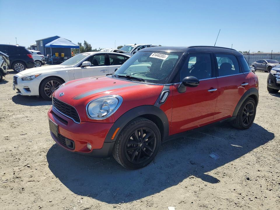 2014 Mini Cooper VIN WMWZC3C57EWP25345 COPART salvage auction — MINOR DENT/SCRATCHES, CA - SALVAGE CERTIFICATE, sold $450 on 2026-07-28 (photo 1)