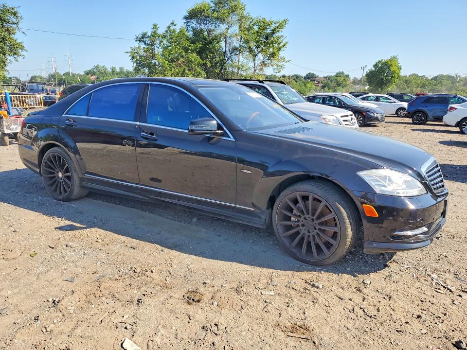 2011 Mercedes-benz S class VIN WDDNG9FBXBA387142 COPART salvage auction — UNDERCARRIAGE, MD - CERTIFICATE OF TITLE (P), sold $4,950 on 2026-08-10 (photo 4)