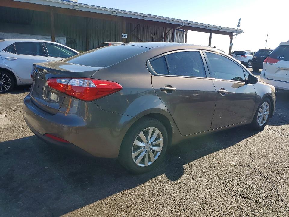 2015 Kia Forte VIN KNAFX4A61F5345515 COPART salvage auction — FRONT END, Co - Public - Salvage Title, sold $350 on 2026-07-28 (photo 3)