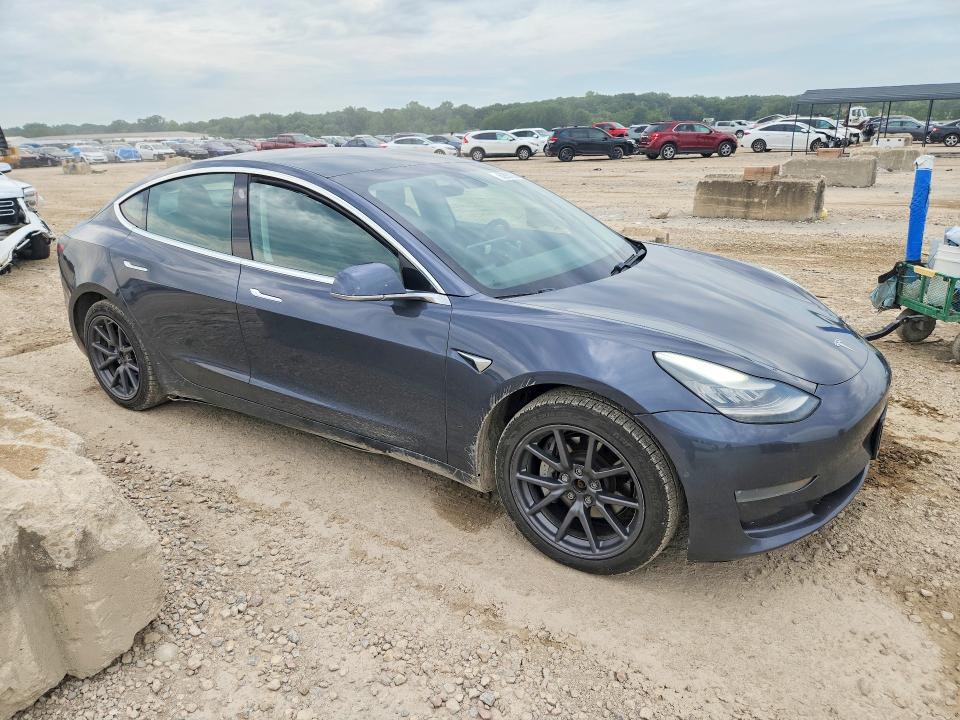 2020 Tesla Model 3 VIN 5YJ3E1EC7LF586225 COPART salvage auction — REAR END, Mo - Dealer Only Clean Title, sold $5,600 on 2026-07-30 (photo 4)