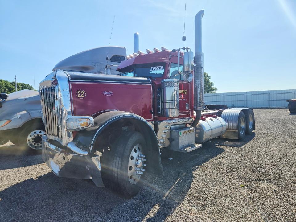 2019 Peterbilt 389 VIN 1XPXD40X9KD616670 — COPART salvage auction photo
