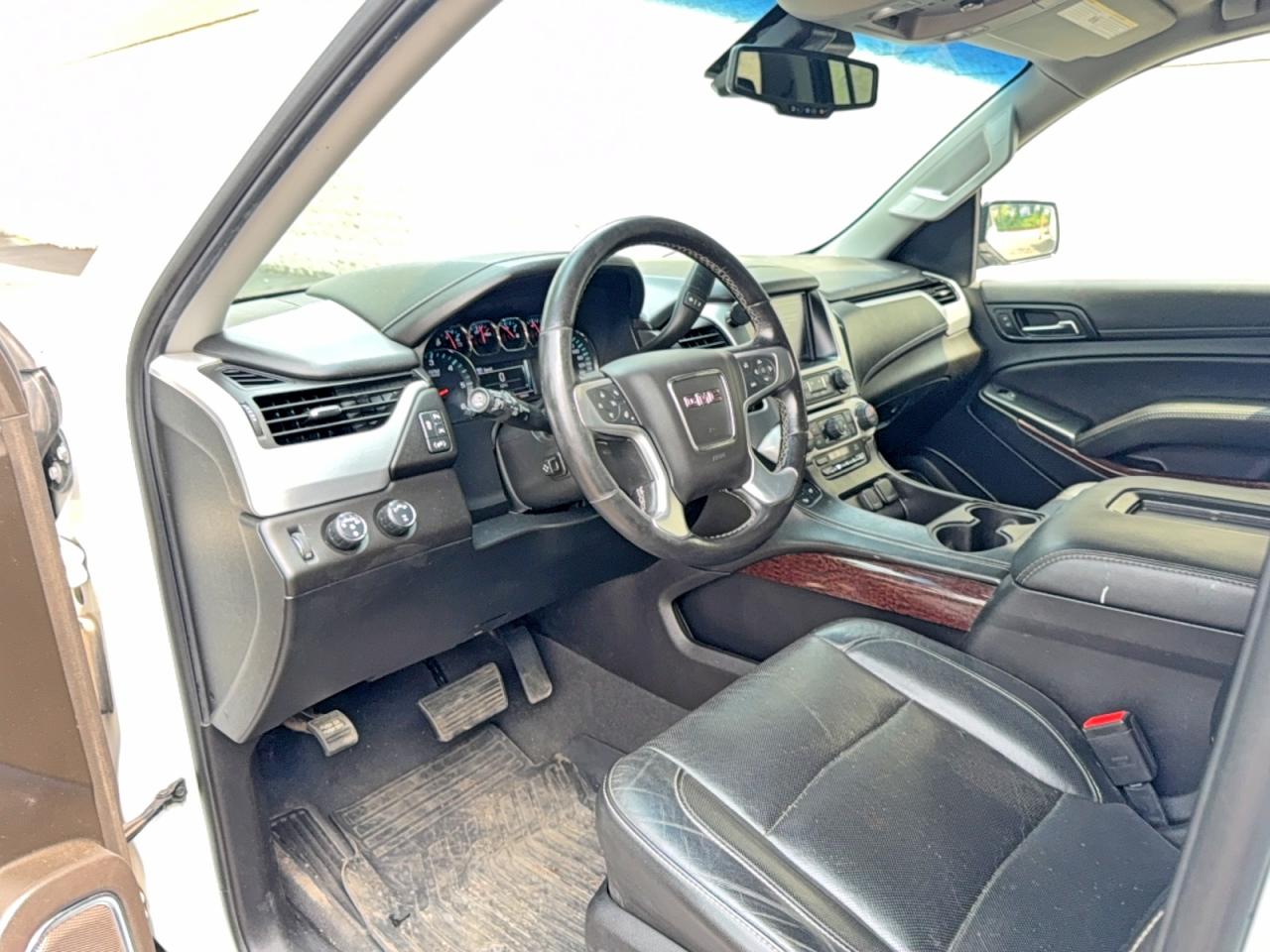 2019 Gmc Yukon VIN 1GKS2GKC2KR289548 COPART salvage auction — Front End, OR - SALVAGE TITLE CERTIFICATE (P), sold $9,700 on 2026-08-13 (photo 9)