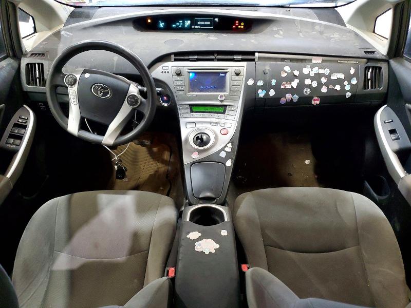 2014 Toyota Prius plug-in VIN JTDKN3DP6E3049440 COPART salvage auction — FRONT END, VT - CERTIFICATE OF TITLE, sold $2,300 on 2026-07-09 (photo 8)