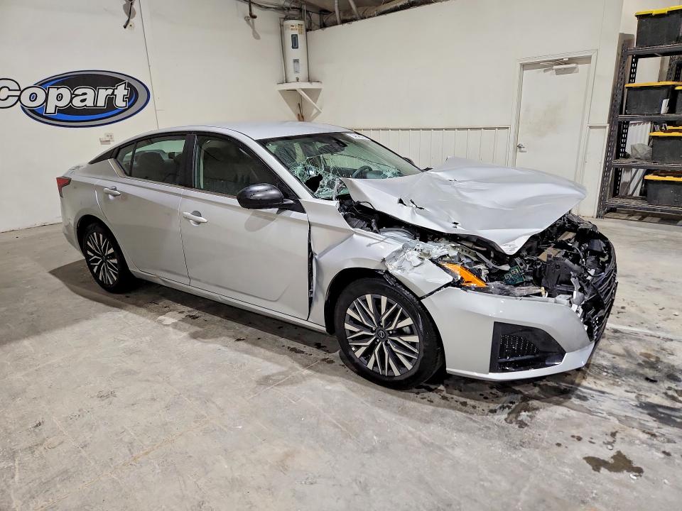 2026 Nissan Altima VIN 1N4BL4DV5TN319260 COPART salvage auction — FRONT END, TX - CERTIFICATE OF TITLE, sold $11,300 on 2026-07-27 (photo 4)