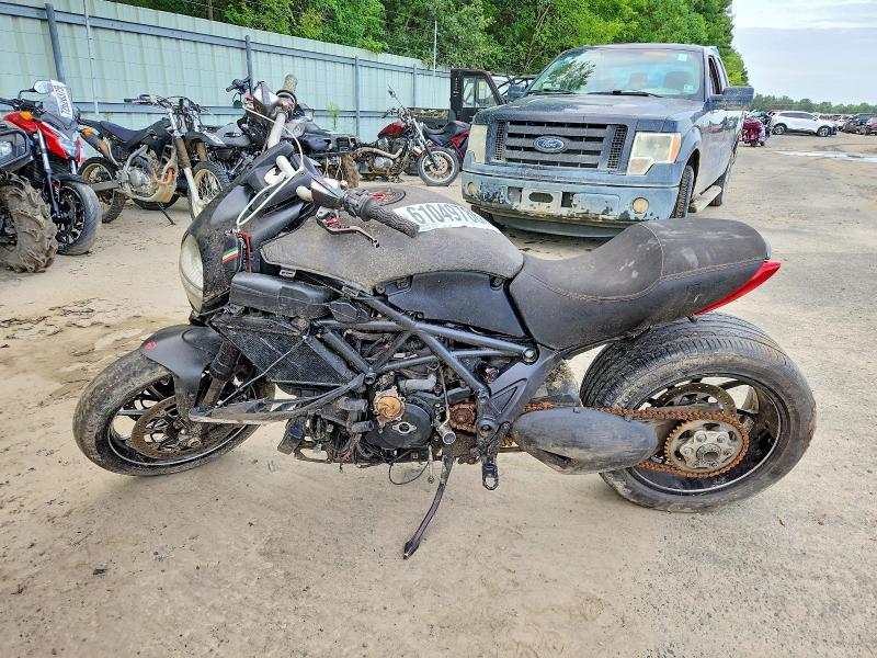 2012 Ducati Diavel VIN ZDM13BLW0CB009463 COPART salvage auction — SIDE, Ms - Cert Of Title-Rebuilt, sold $825 on 2026-07-23 (photo 3)