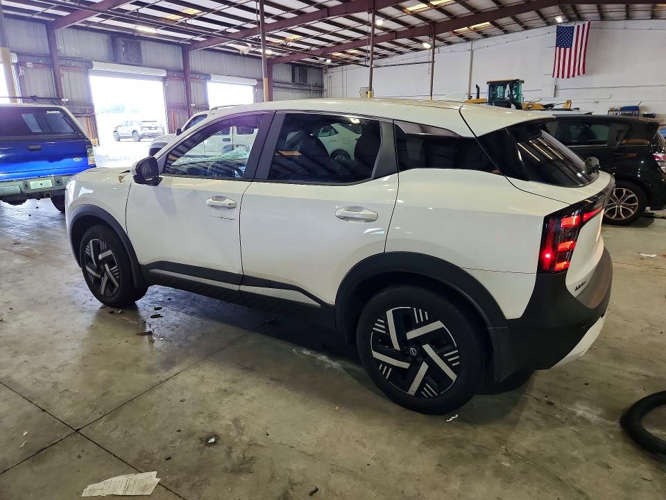 2025 Nissan Kicks VIN 3N8AP6CA2SL365510 COPART salvage auction — ROOF, Fl - Cert Of Title Slvg Rebuildable, sold $7,000 on 2026-08-17 (photo 2)