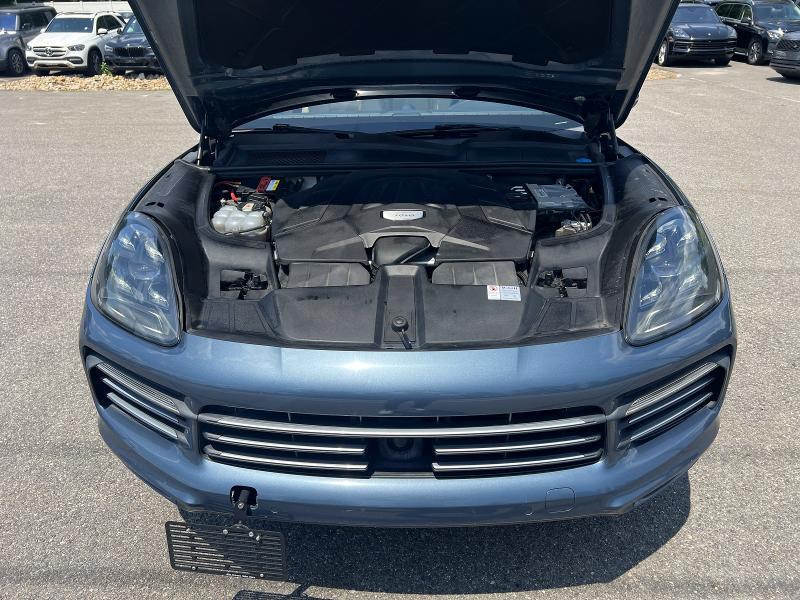 2020 Porsche Cayenne VIN WP1AA2AY3LDA00801 COPART salvage auction — MINOR DENT/SCRATCHES, Va - Certificate Of Title (P), sold $20,400 on 2026-07-27 (photo 8)