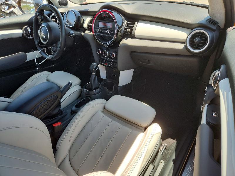 2015 Mini Cooper VIN WMWXP7C58F2A33934 COPART salvage auction — MINOR DENT/SCRATCHES, Ca - Salvage Certificate, sold $2,000 on 2026-07-27 (photo 8)