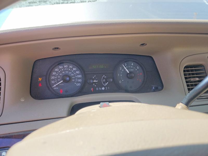 2006 Mercury Grand marquis VIN 2MEFM74V56X652277 COPART salvage auction — MINOR DENT/SCRATCHES, Il - Cert Of Title-Corrected, sold $175 on 2026-07-27 (photo 9)