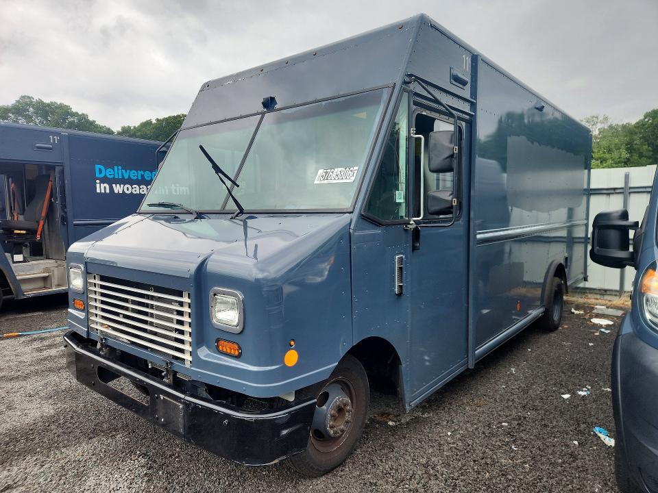 2019 Ford E-450 VIN 1FC3E4K69KDC48993 COPART salvage auction — MINOR DENT/SCRATCHES, MA - CERTIFICATE OF TITLE, sold $23,500 on 2026-08-19 (photo 1)